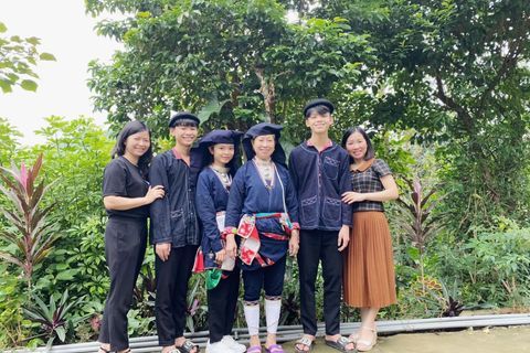 Dự án Nghiên cứu khoa học kỹ thuật Xây dựng trang fanpage “Cùng nói tiếng Dao” để góp phần bảo tồn và phát huy ngôn ngữ nói cho học sinh dân tộc Dao tại trường THPT Nguyễn Huệ.